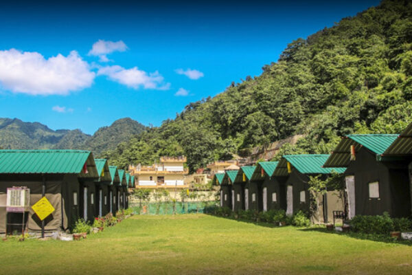 Camp 001 – Riverside Premium Camp