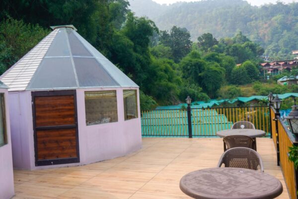 Camp 004 – Aura Premium Cottage with Riverside view in Shivpuri